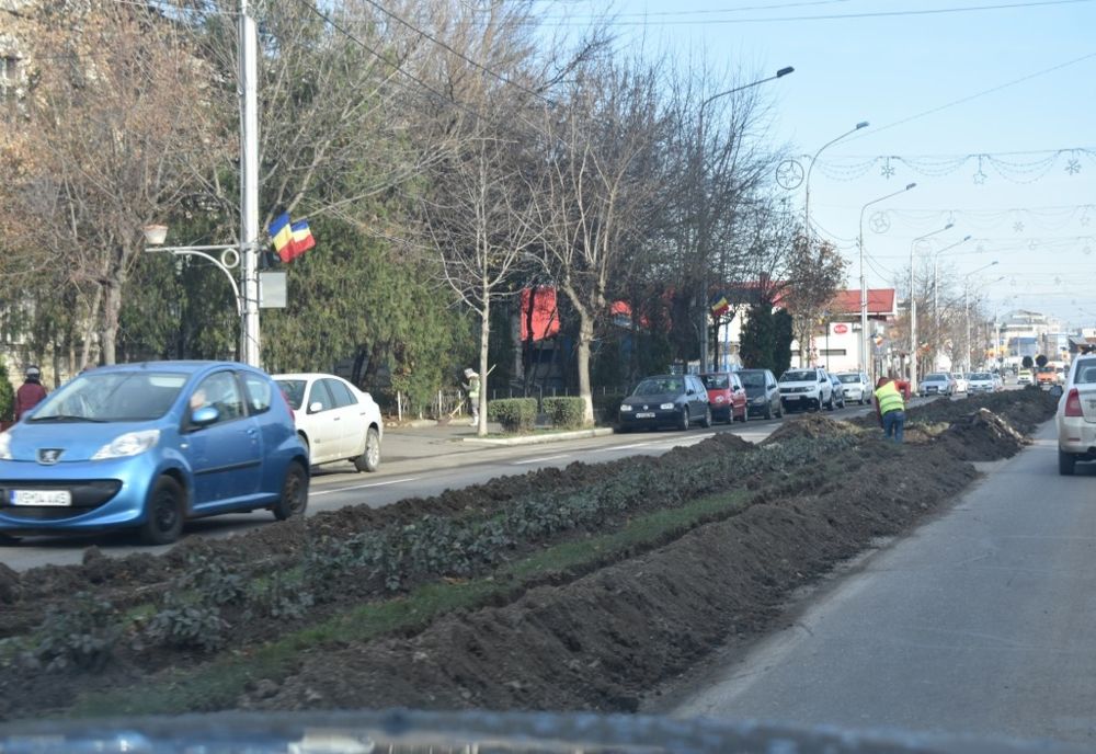 Sistem de irigație inteligent pe scuarul de pe bulevardul Republicii