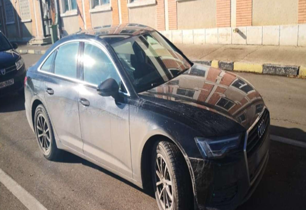 Autoturism de lux furat din Cehia, depistat la Albiţa 