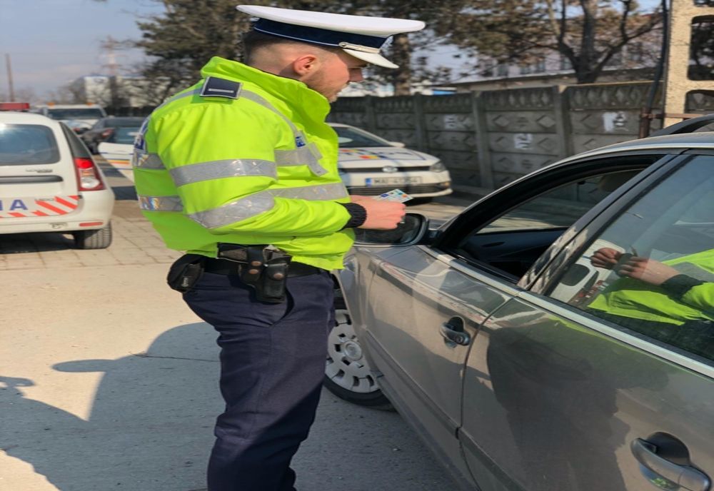 Prins la volan fără permis de conducere, cu ITP-ul și asigurarea expirate!
