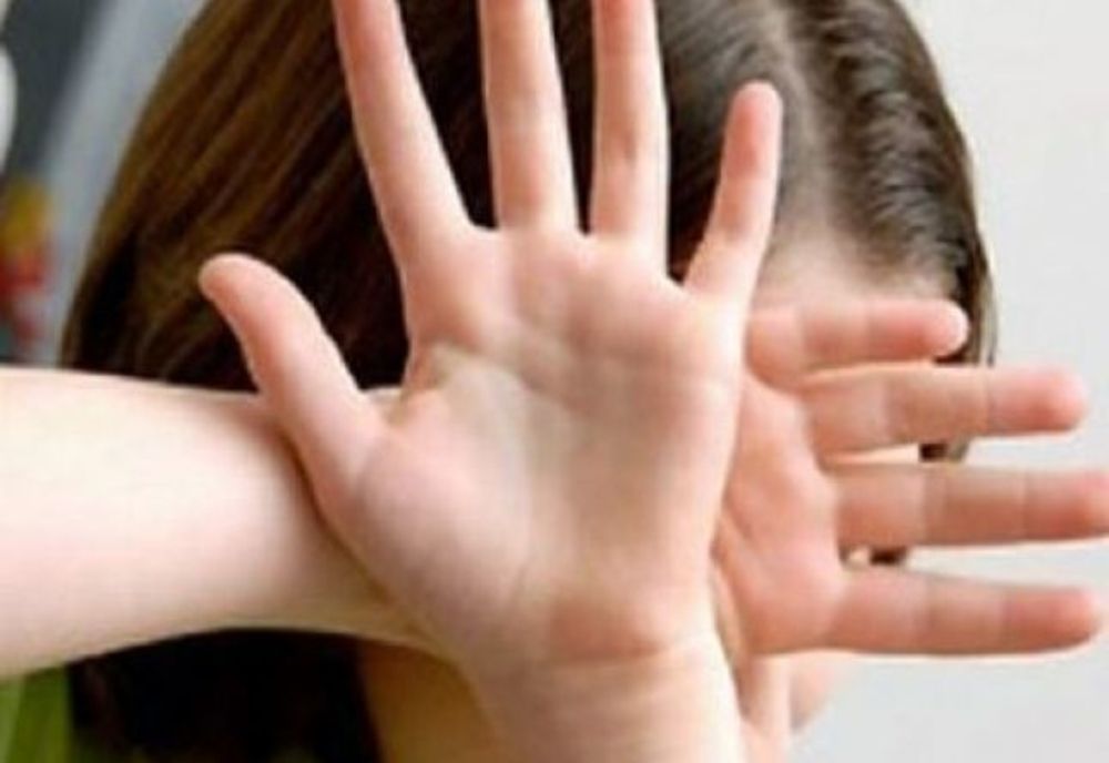 REVOLTĂTOR la Bârlad! Copilă abuzată de propriul tată, timp de doi ani!