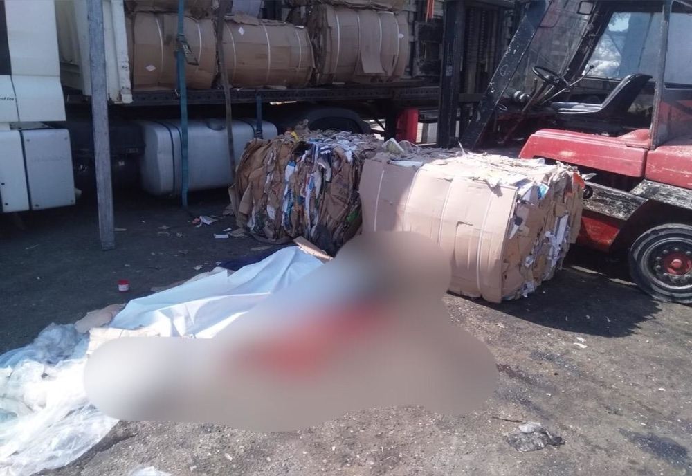 Accident de muncă mortal în Vaslui. Un bărbat a murit strivit (FOTO)