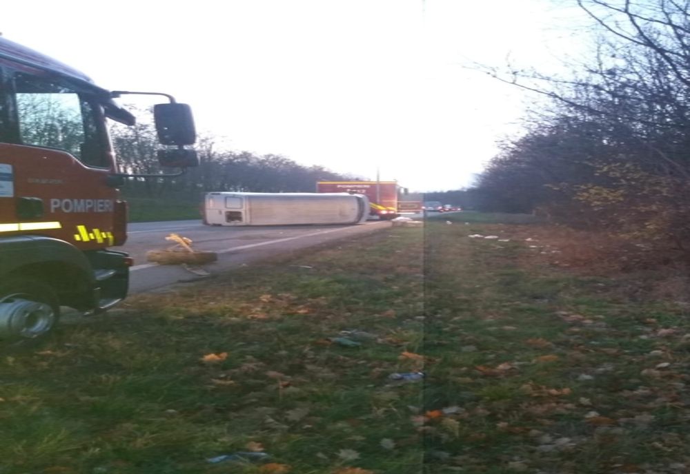 Accident la ”Mărul de aur”. O persoană a ajuns la spital