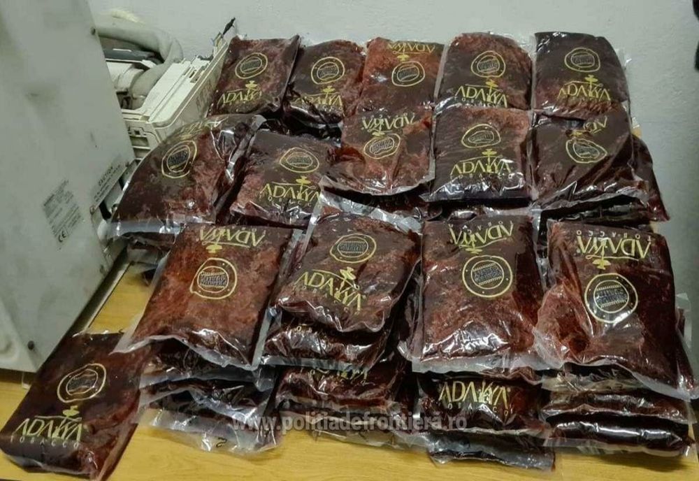 Amendă cu aromă de narghilea