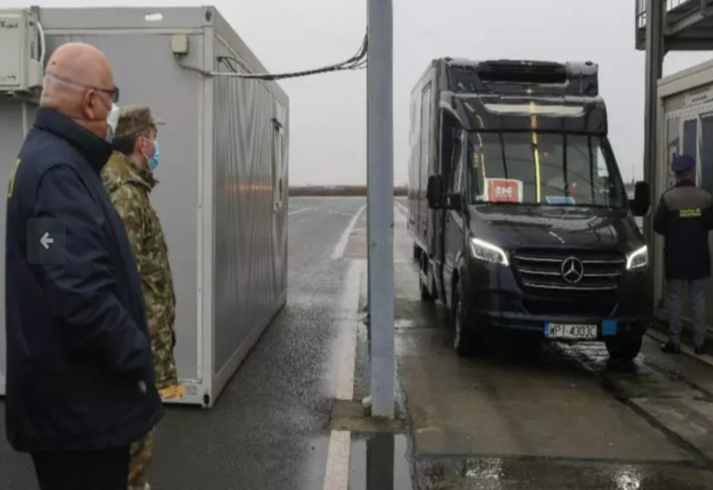 Vaccinul anti-COVID a ajuns în România