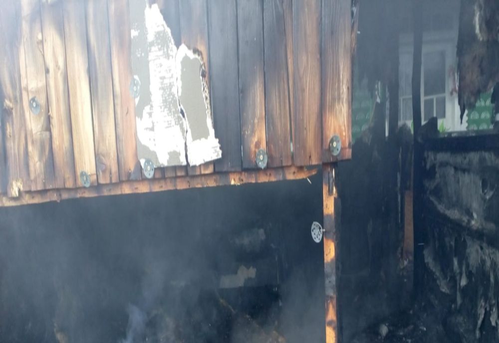 Incendiu în Pușcași! Casa de locuit a fost salvată!