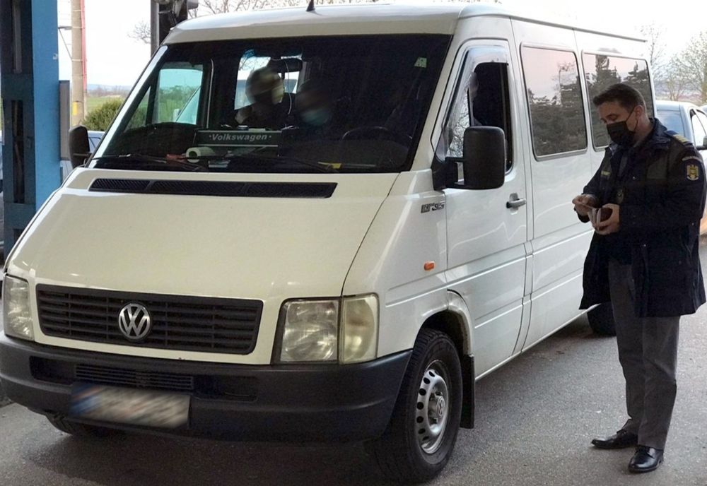 A încercat să treacă vama la volan deși nu avea permis corespunzător 