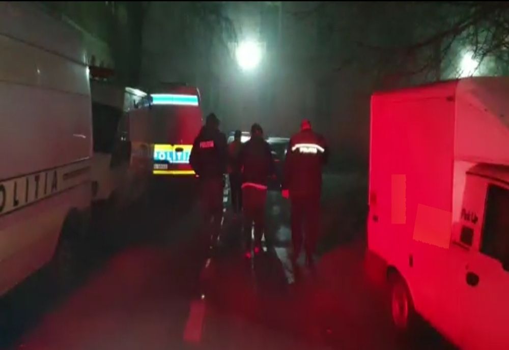 Șase scandalagii reținuți după bătaia de la Băcești