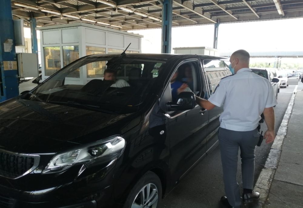 Un permis de conducere fals cumpărat cu 300 de euro i-a adus dosar penal