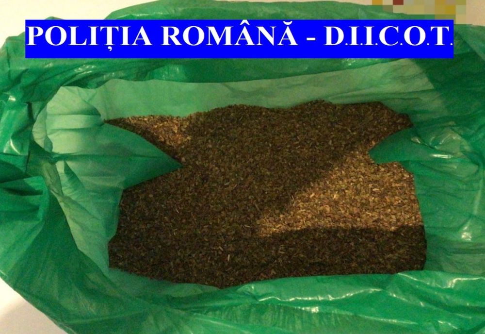 Doi vasluieni, reținuți pentru operațiuni cu produse psihoactive