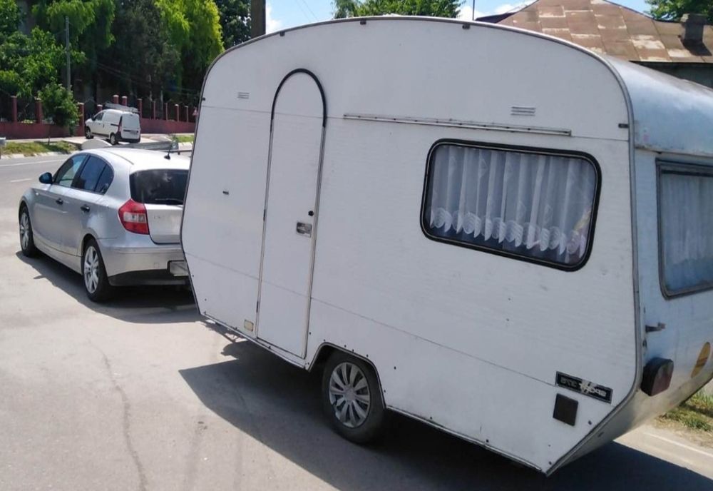 Vasluian la volanul unui  ansamblu de vehicule, a cărui rulotă nu era înmatriculată