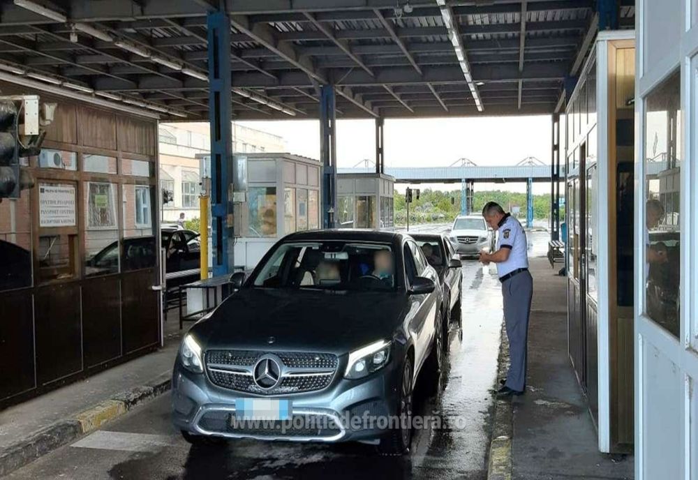 Căutată pentru trafic de persoane, depistată la controlul de frontieră