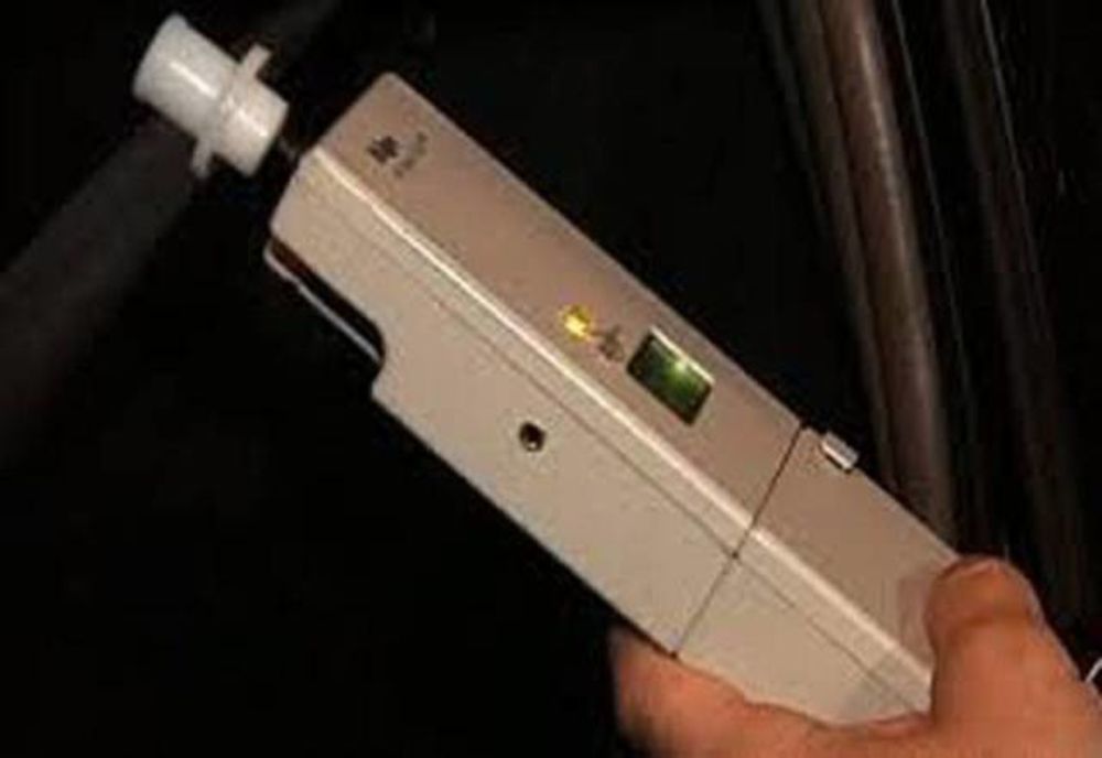 Tânără de 22 de ani, prinsă beată la volan. Alcoolemie de 1,01 mg/l 