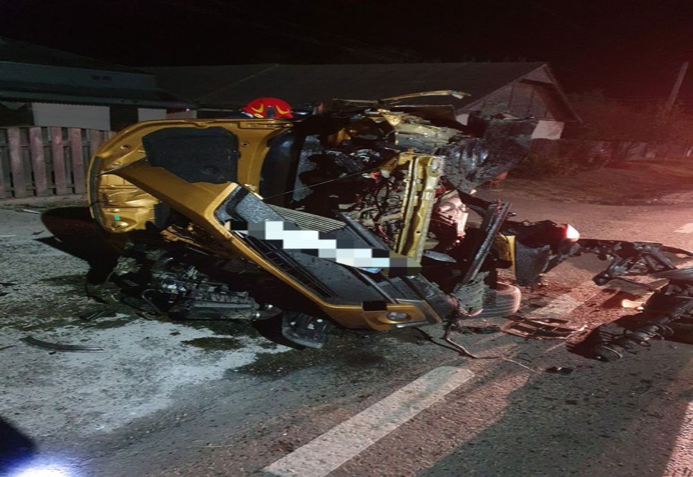 Accident cu victimă încarcerată în Vaslui (FOTO)