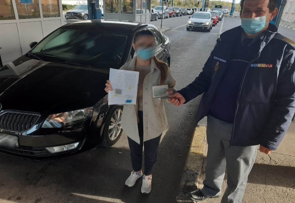 Certificat de vaccinare împotriva Covid-19 fals, descoperit la controlul de frontieră