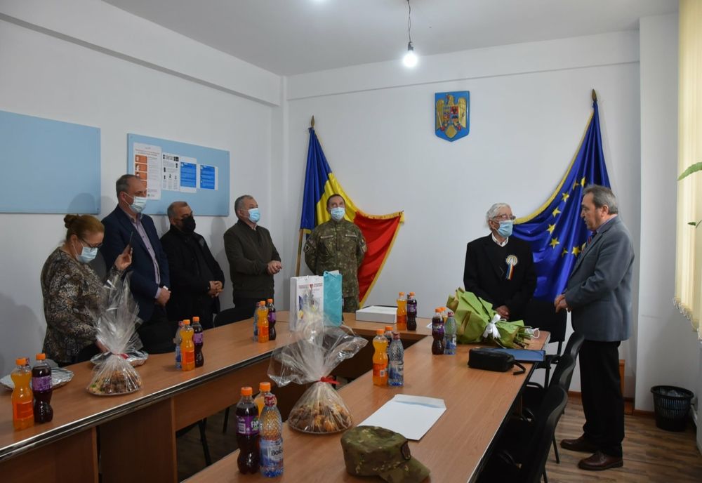 Aniversare specială la Pungești: Un veteran de război a împlinit 100 de ani! 