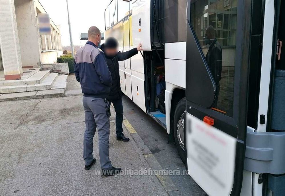 Țigări de contrabandă cu destinația Italia, oprite la Albița