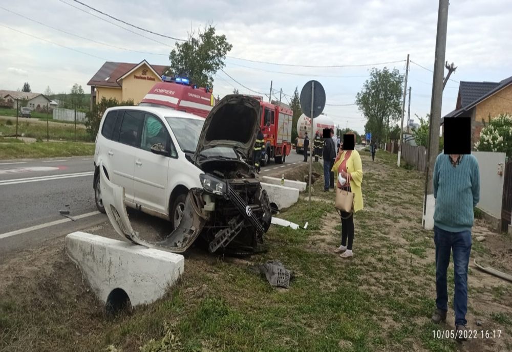Accident rutier la Tutova între o cisternă și un autoturism