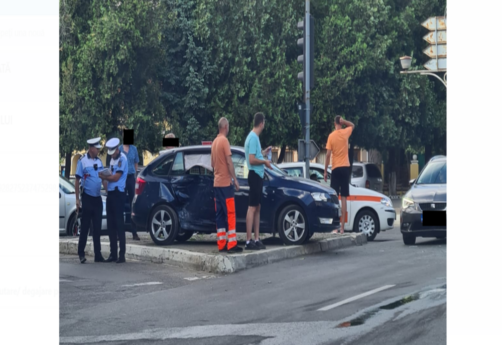 Un pompier bârlădean a fost cel care a acordat primul ajutor în accidentul în care a fost implicată o ambulanță în misiune