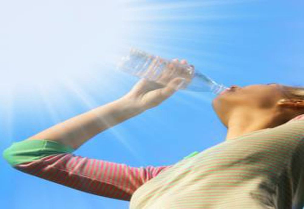 Recomandările medicilor și pompierilor pe timp de caniculă
