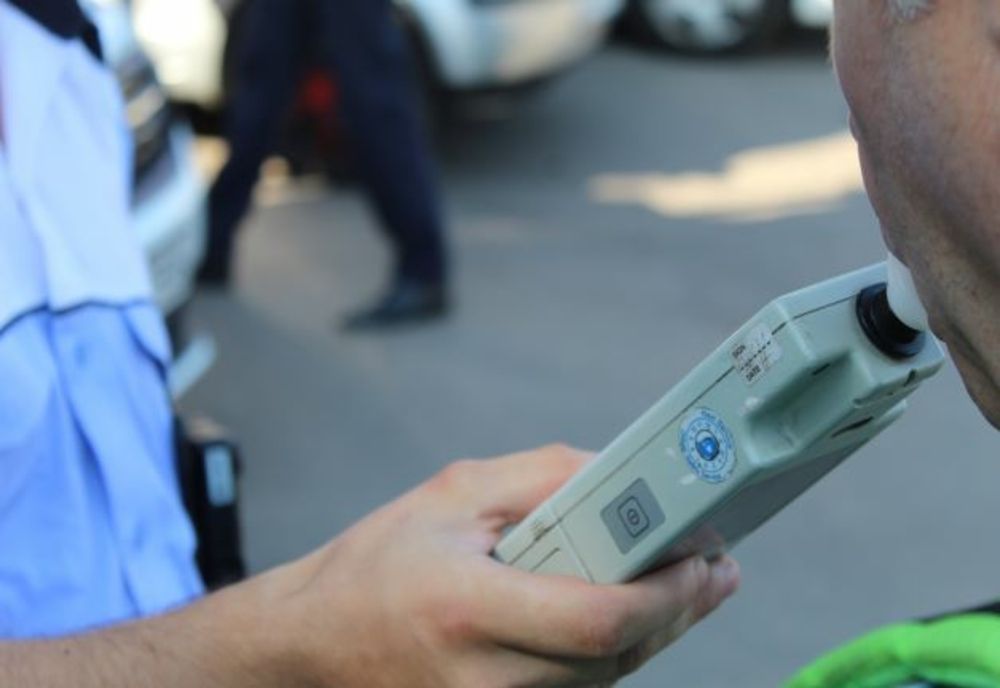Un șofer din Vaslui s-a urcat beat la volan. Ce alcoolemie avea bărbatul când a fost testat de polițiști
