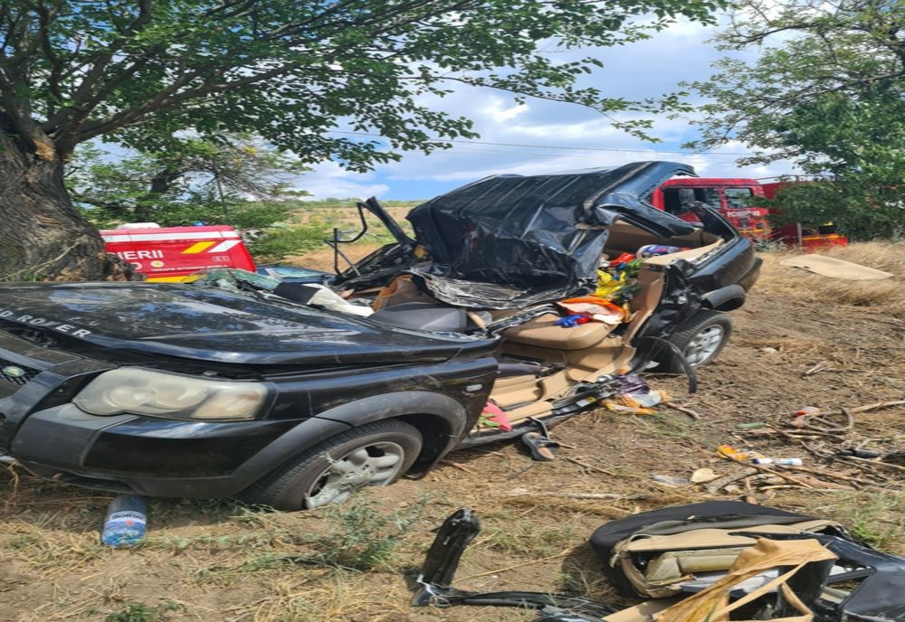 A murit strivită între fiarele contorsionate 