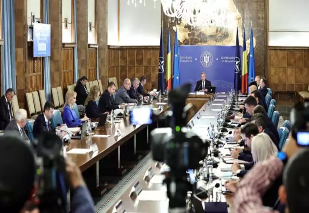 Ședință CRUCIALĂ, la Palatul Victoria: Guvernul vrea să renegocieze PNRR - Măsuri pentru pensiile speciale