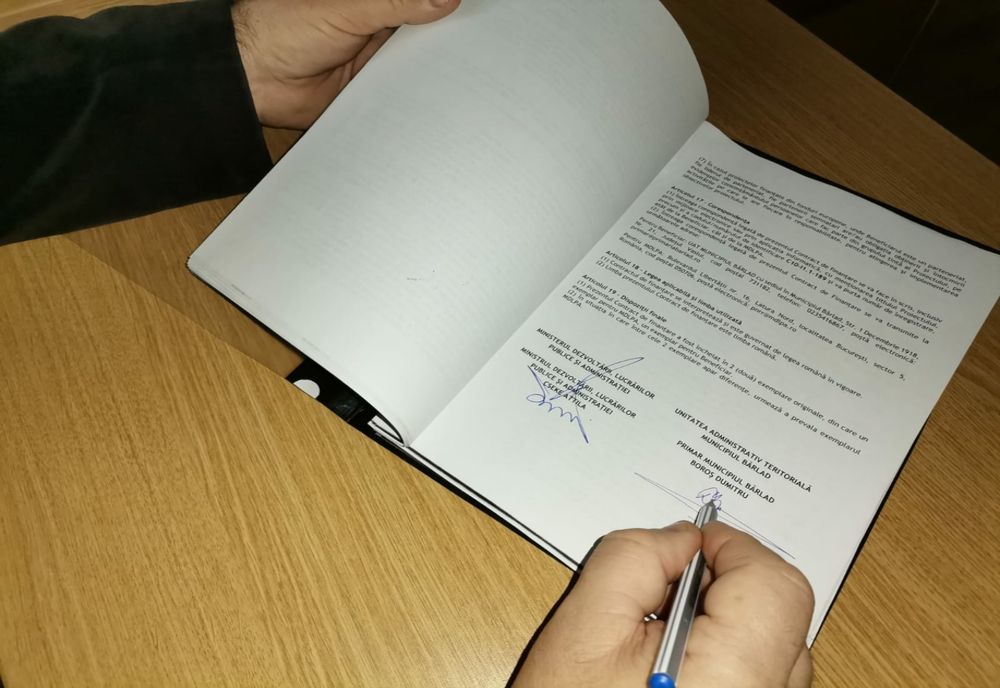 S-a semnat contractul pentru achiziția autobuzelor electrice care vor circula pe ruta Bârlad - Zorleni