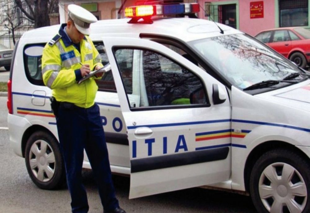 A crezut că poate conduce un autoturism înmatriculat în străinătate cu permisul suspendat