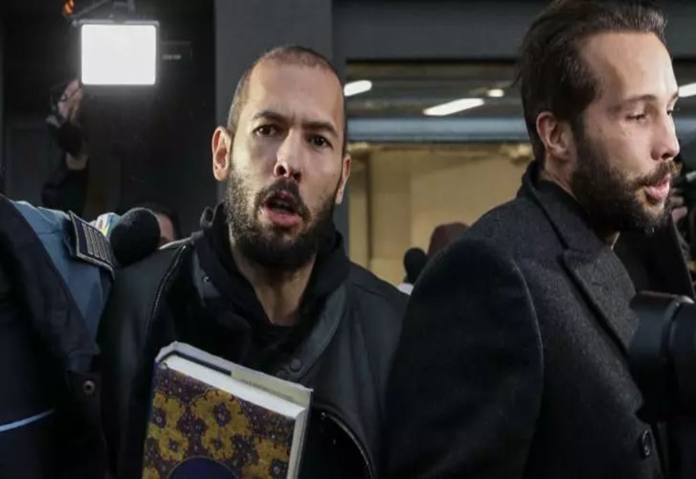 Campanii anti-Tate în școli - Mesajul lui Andrew din arest: „Cred în valorile tradiționale masculine”