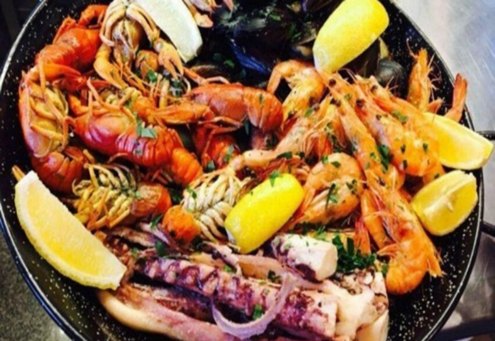 Sunt fructele de mare de post? - Ce spune preotul