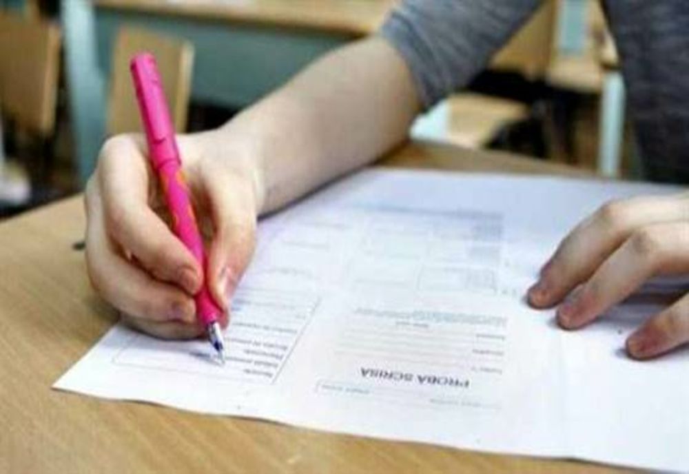 Simulare BAC. Examenul continuă marți cu proba scrisă obligatorie a profilului