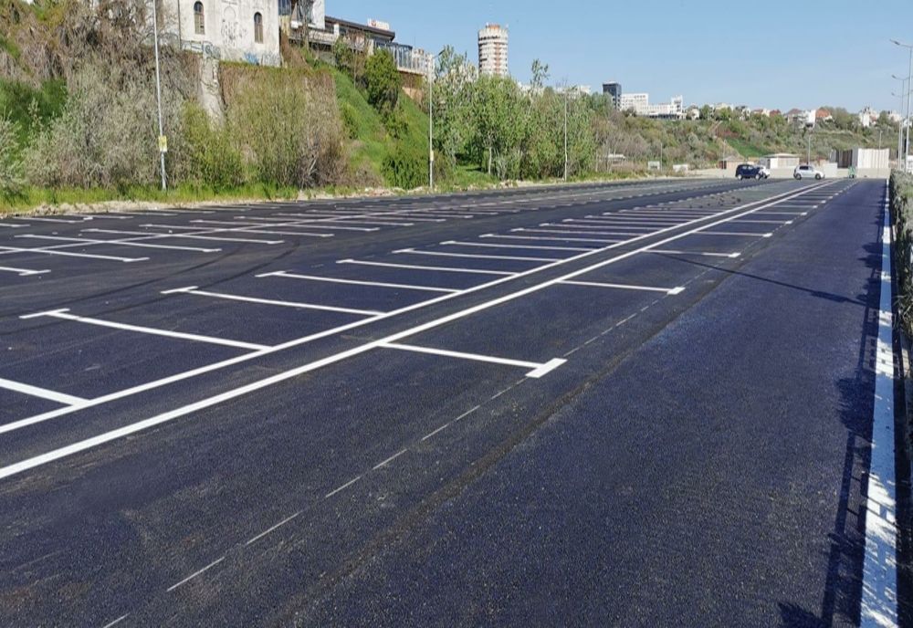 Parcări gratuite pentru români, oriunde în țară! Care este condiția?