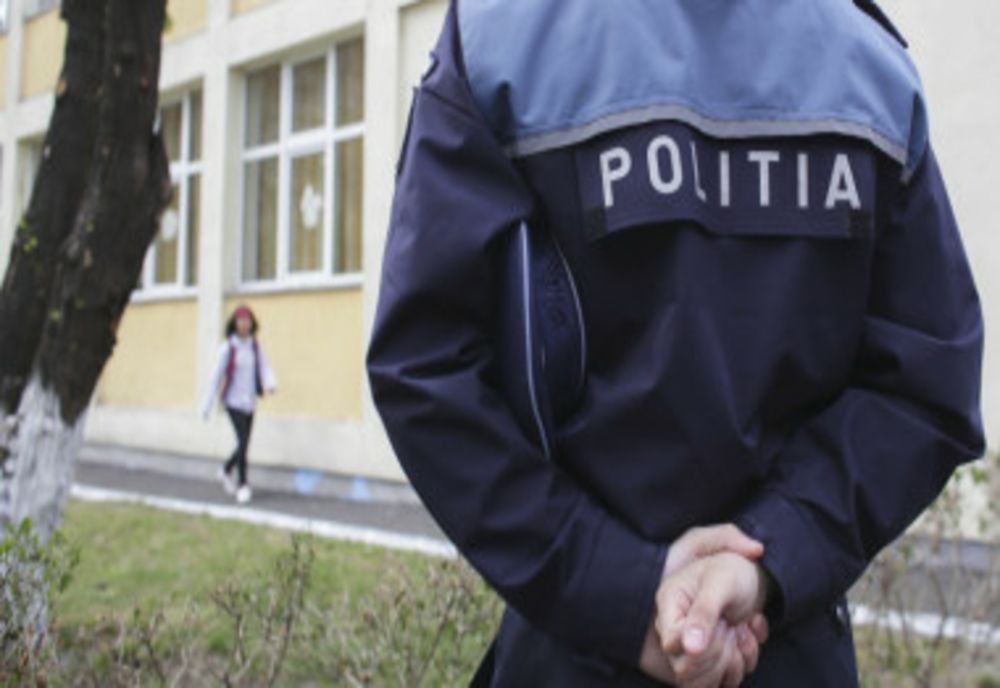 Examen pentru postul de șef la Poliția Huși. Cea mai mare notă a fost 5,33!
