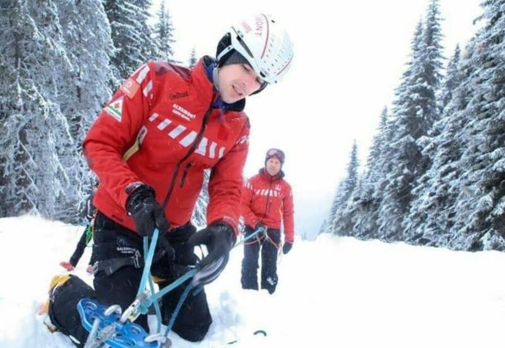 Salvamont: 27 de persoane, salvate de pe munte în ultimele 24 de ore