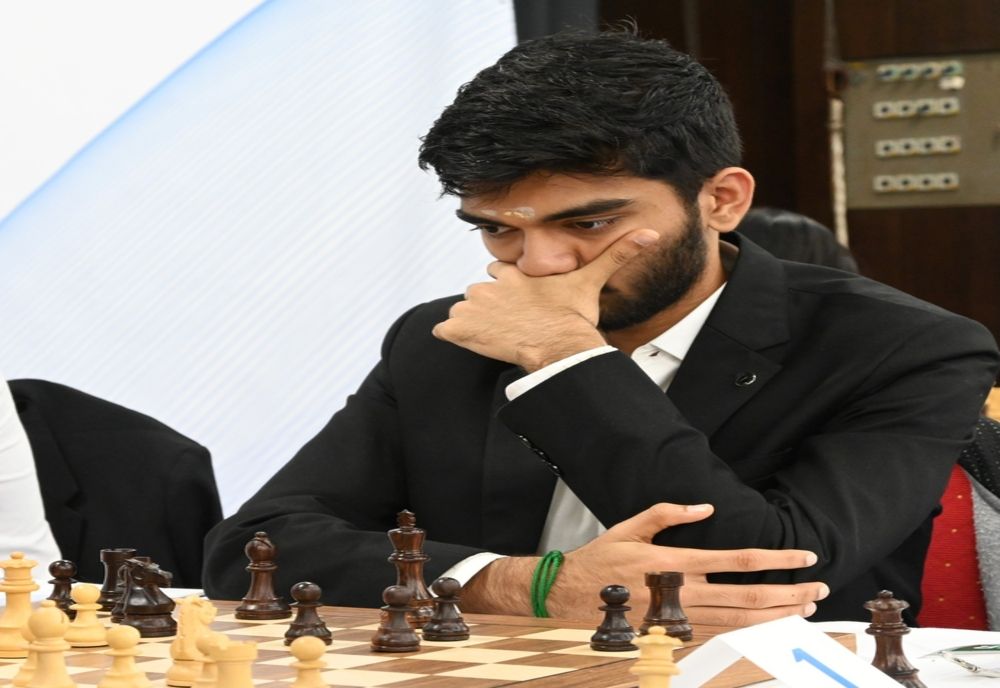 ŞAH. CAMPIONUL MONDIAL GUKESH DOMMARAJU VINE ÎN BUCUREŞTI