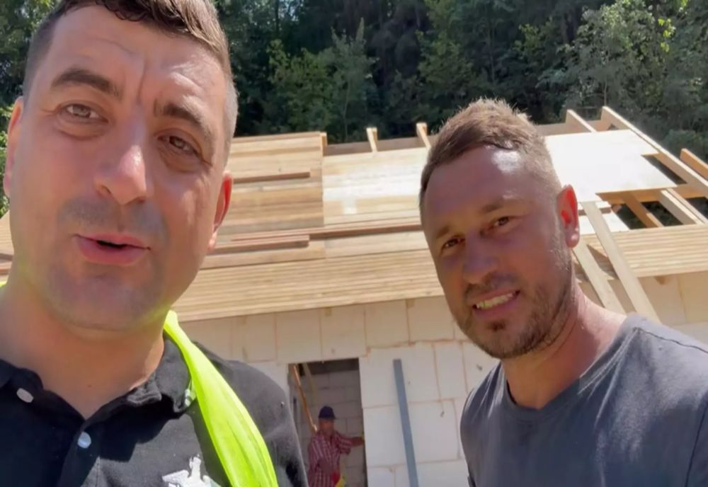 GEORGE SIMION A AJUNS LA BROȘTENI, COMUNA DISTRUSĂ DE INUNDAȚII. AUR RECONSTRUIEȘTE LOCALITATEA - VIDEO