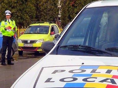 Polițist local călcat intenționat de un șofer în Vaslui