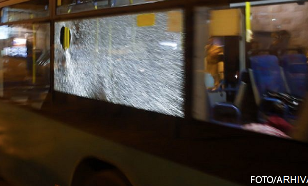 Două autobuze Vertrantis, atacate cu pietre în centrul Bârladului