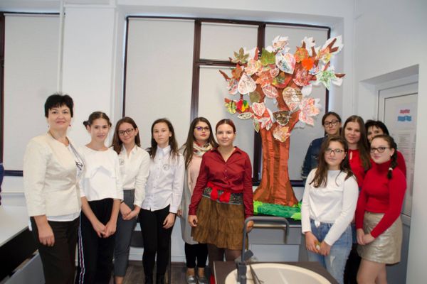 Educația, subiect de discuție pentru elevii Școlii ”Elena Cuza” Vaslui