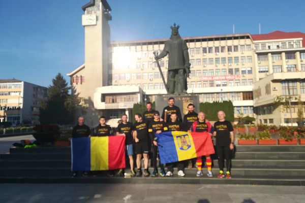 Ștafeta Veteranilor, popas la statuia lui Ștefan cel Mare