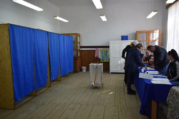 REFERENDUM: Prezență 18,89% la urne în județul Vaslui