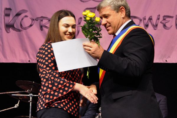 Elevi care fac cinste Bârladului