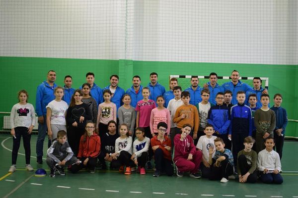 Handbaliștii de la CSM Vaslui au participat la ora de joacă