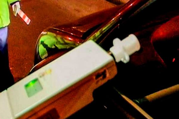 Dosar penal pentru un tractorist pentru că s-a urcat beat la volan