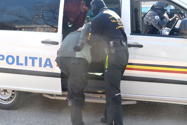 Căutat de autoritățile italiene, depistat la controlul de frontieră