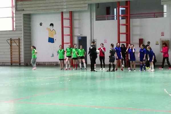 Negreștiul, cea mai bună la fotbal feminin