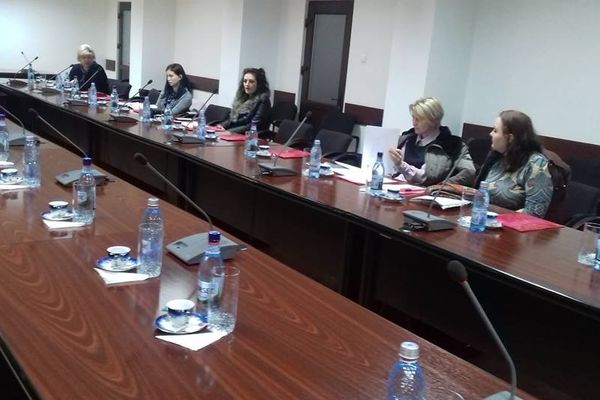 Dezbatere pe tema HIV-SIDA la Primăria Vaslui