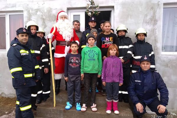 Minune de Crăciun pentru 6 copii crescuți de tată