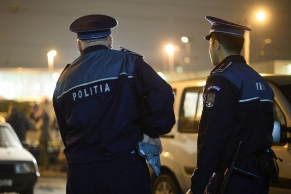 Peste 800 de polițiști vor fi în stradă la trecerea în noul an