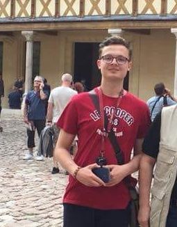 Un elev olimpic are nevoie de ajutorul semenilor